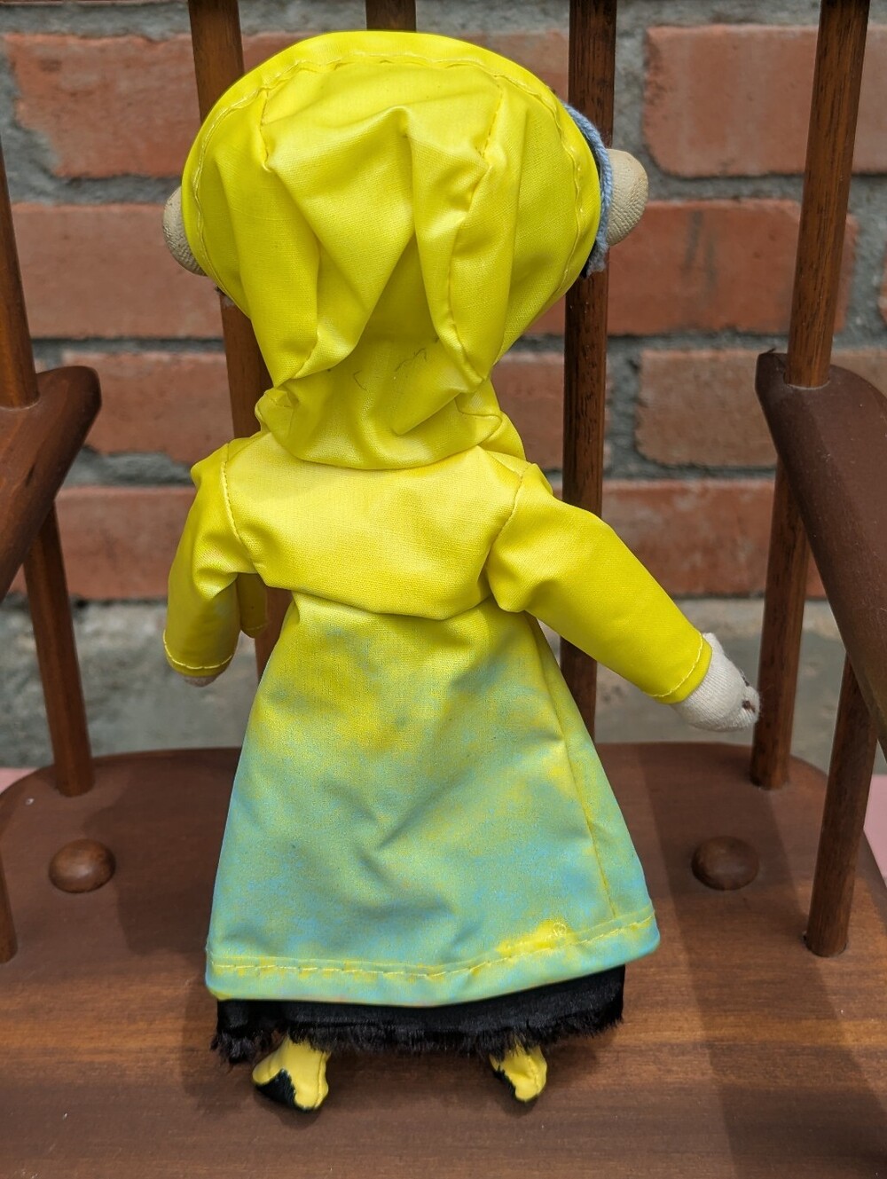 Coraline Doll - Picture 4 of 4